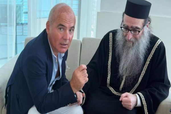 Rareș Bogdan, întâlnire specială cu marele rabin Yoshiyahu Pinto: Un dialog al păcii și al înțelepciunii între două tradiții ce caută binele omului