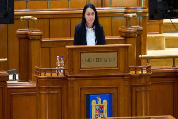 Cristina Butură (AUR) taxează „matematica rece” a Guvernului Bolojan: „Personalul medical nu este moneda voastră de schimb!”