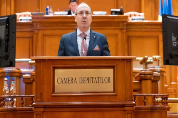 Silviu Gurlui (deputat AUR): „Coaliția PSD-PNL-USR-UDMR a trântit de pământ unul dintre cele mai subfinanțate sisteme de învățământ din Uniunea Europeană”