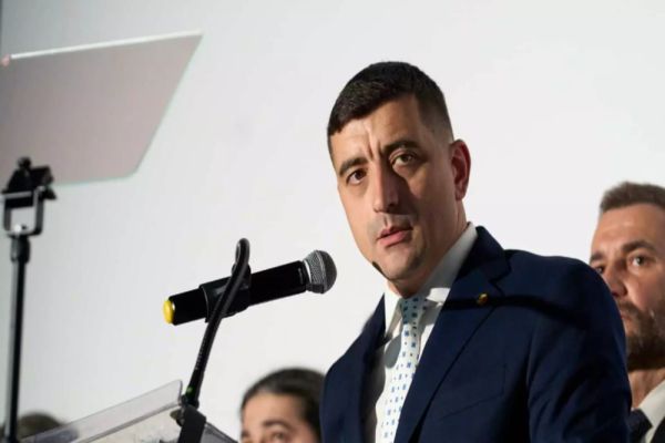 George Simion: „România este într-un punct dramatic. Soluția este legitimitatea prin alegeri, nu diversiunile politice”