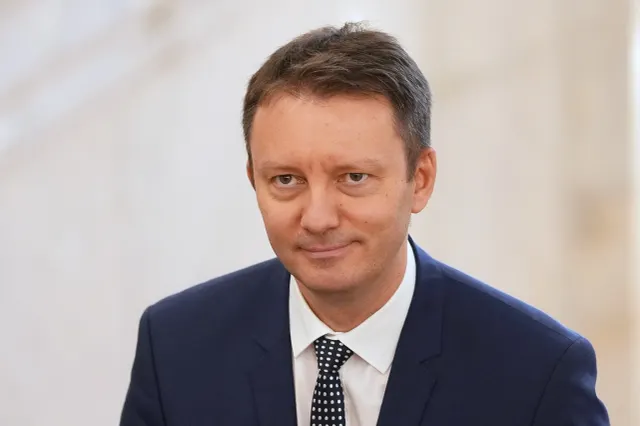Luni începe bătălia pentru cele 233 de voturi. Unde își caută Siegfried Mureșan sprijinul pentru noul Guvern