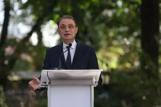 Luca Niculescu anunță un plan de relansare economică de 5 miliarde de euro și eliminarea impozitului minim