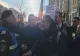 Protest AUR în fața sediului ASF, din cauza prețurilor RCA. Au intervenit jandarmii - VIDEO