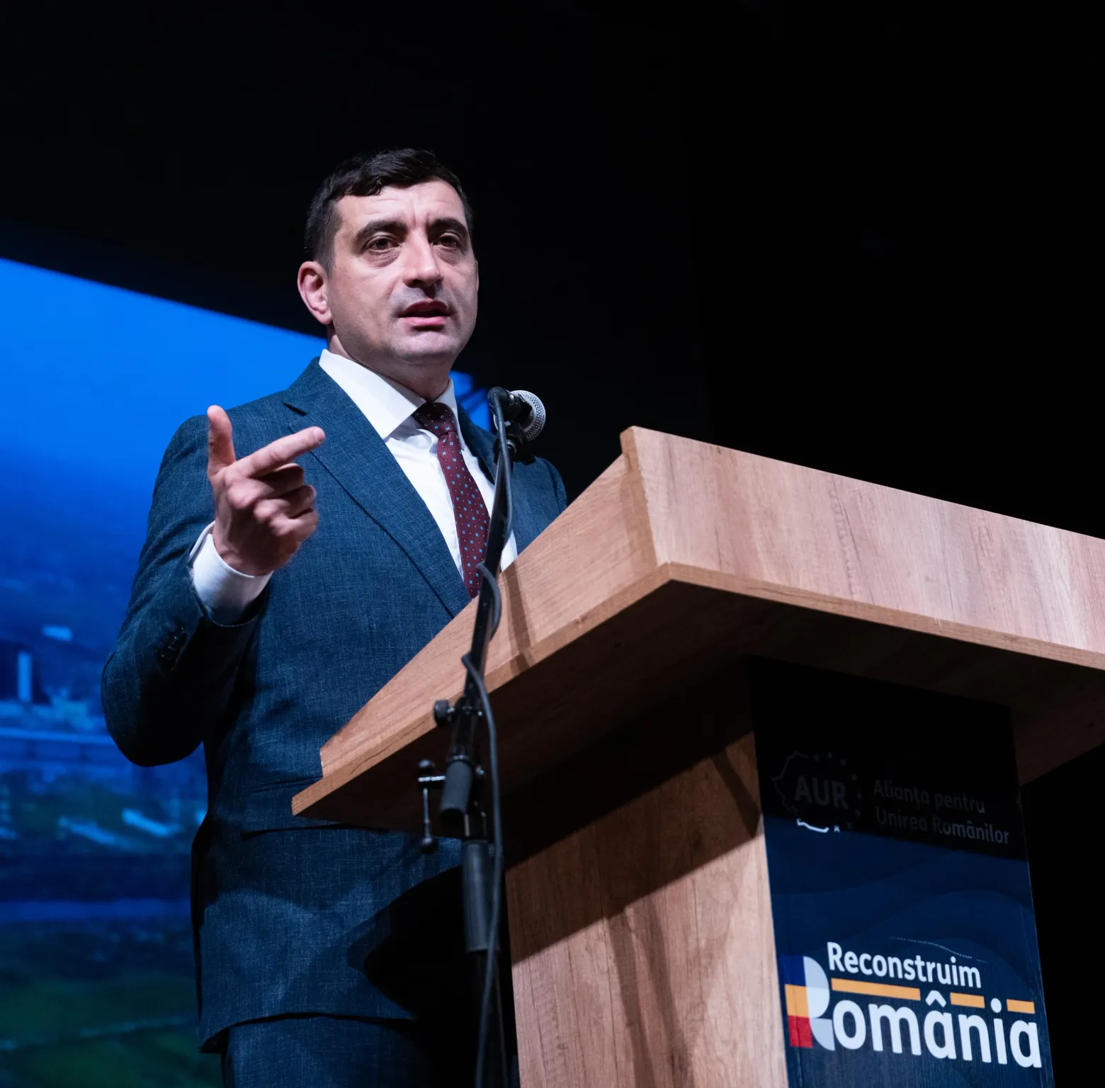 AUR a prezentat la Târgu Jiu soluțiile pentru salvarea Complexului Energetic Oltenia: oprirea decarbonizării, protejarea mineritului și energie la prețuri accesibile – poza 1